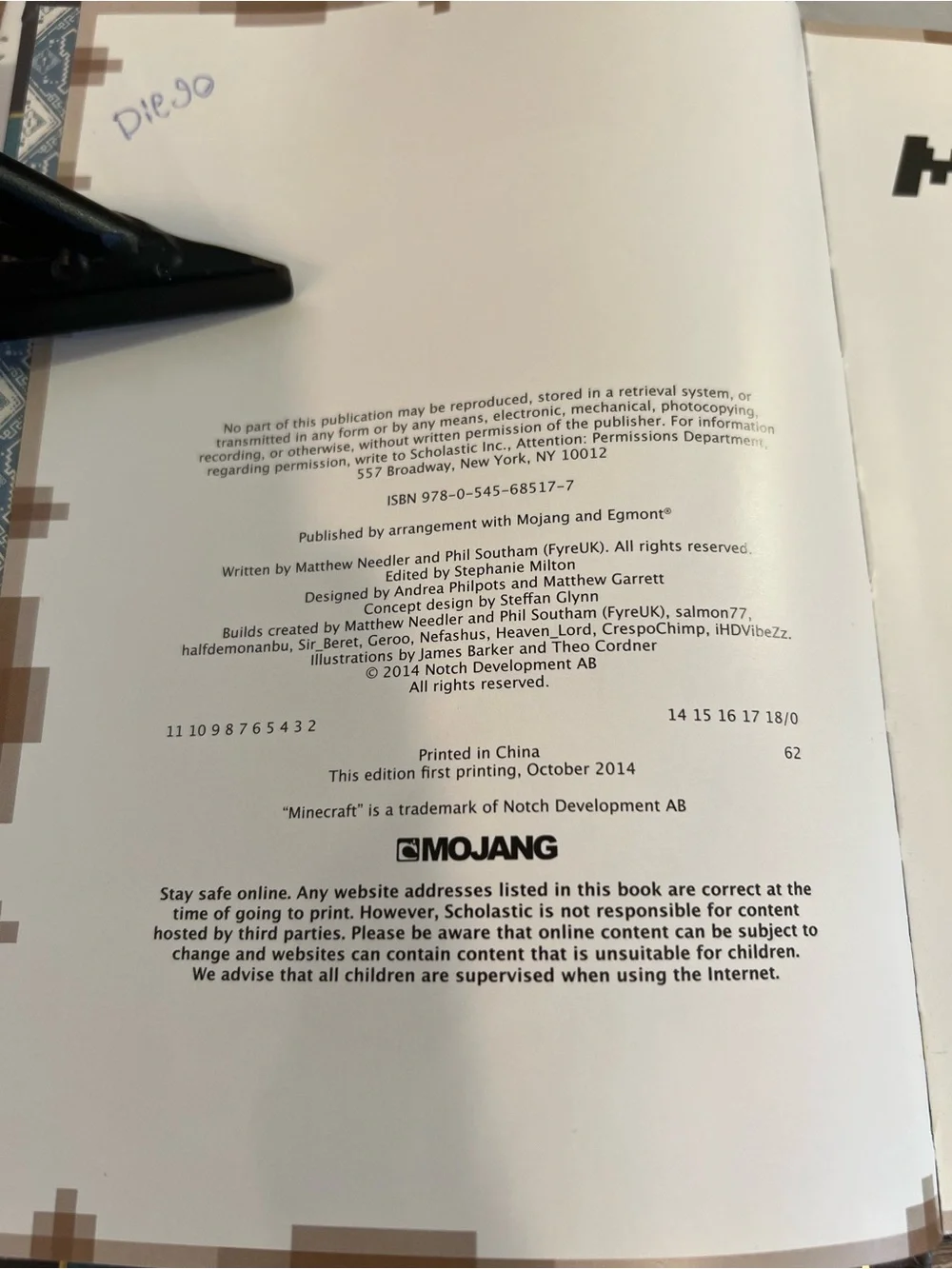 Minecraft Construction Handbook Hardcover 2014 Mojang Official Guide Book